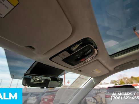 Used 2024 Hyundai Palisade Calligraphy image 30