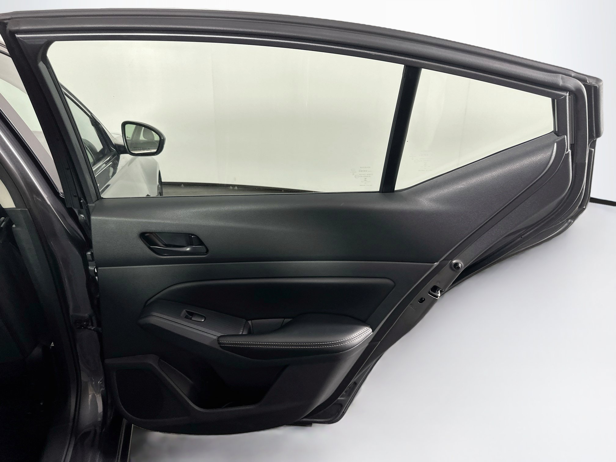 Used 2025 Nissan Altima 2.5 SV FWD image 27