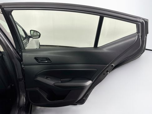 Used 2025 Nissan Altima 2.5 SV FWD image 27