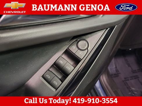 Used 2025 Chevrolet Equinox LT FWD image 11