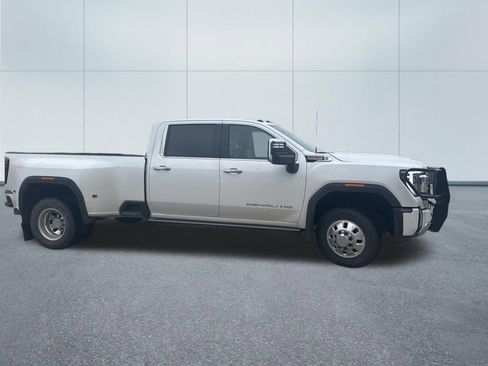 Used 2024 GMC Sierra 3500 Denali w/ Denali Reserve Package AWD/4WD image 5