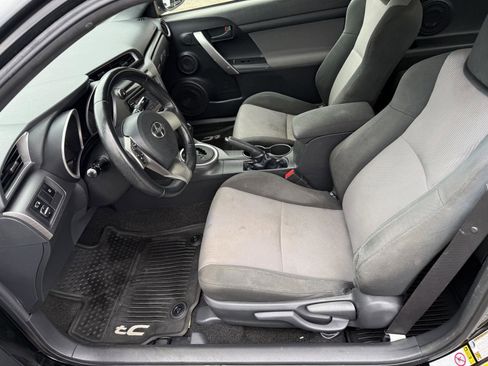Used 2014 Scion tC FWD image 13