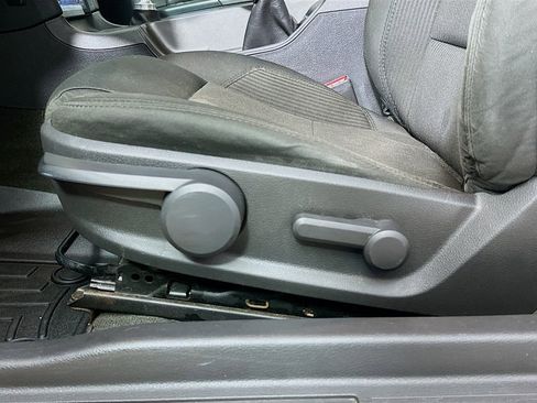 Used 2014 Ford Mustang GT image 22