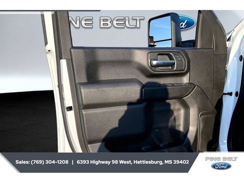 Used 2024 Chevrolet Silverado 2500 Custom w/ Custom Convenience Package AWD/4WD image 18