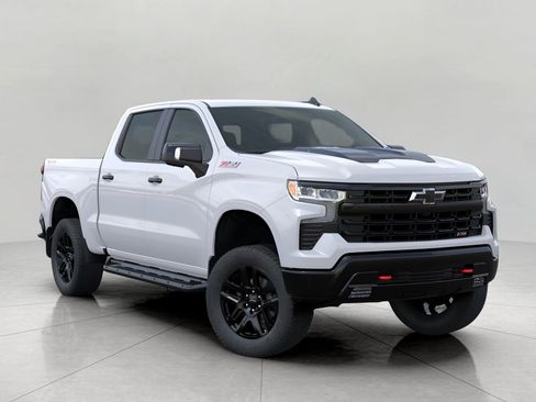 Used 2026 Chevrolet Silverado 1500 LT Trail Boss w/ LT Trail Boss Premium Package AWD/4WD image 7