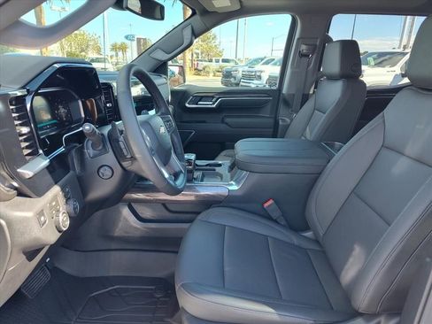 New 2026 Chevrolet Silverado 1500 LTZ w/ LTZ Premium Package AWD/4WD image 5