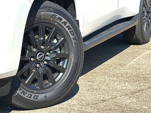 New 2025 Nissan Armada SV image 3