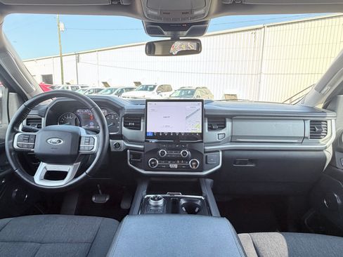 Used 2024 Ford Expedition Max XLT AWD/4WD image 11