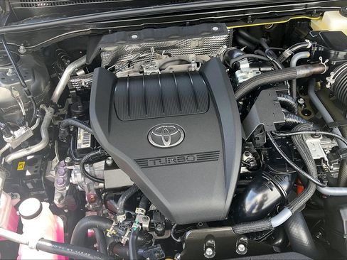 Used 2026 Toyota Crown Platinum AWD/4WD image 36