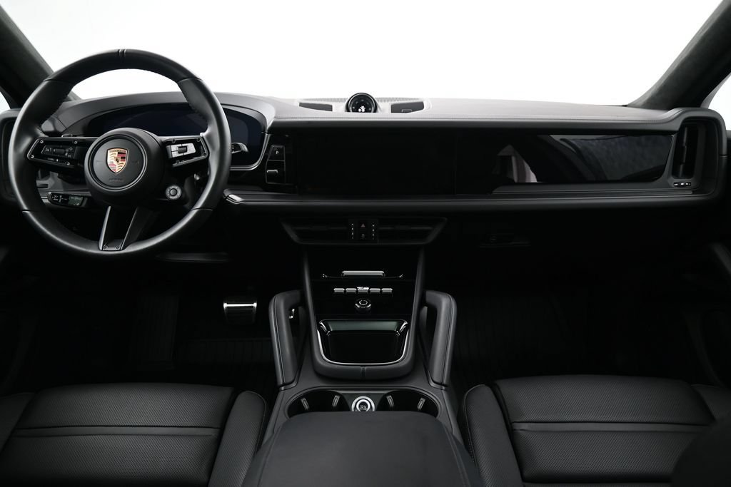 Certified 2026 Porsche Cayenne GTS AWD/4WD image 9