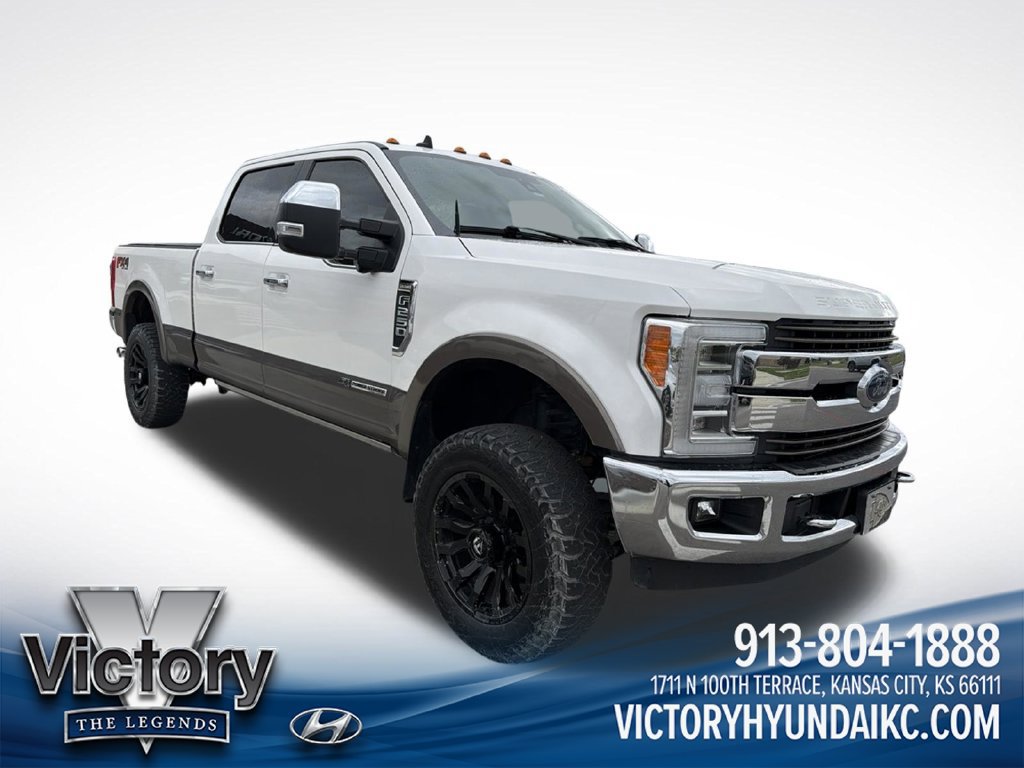 Used 2019 Ford F250 King Ranch w/ King Ranch Ultimate Package AWD/4WD image 3