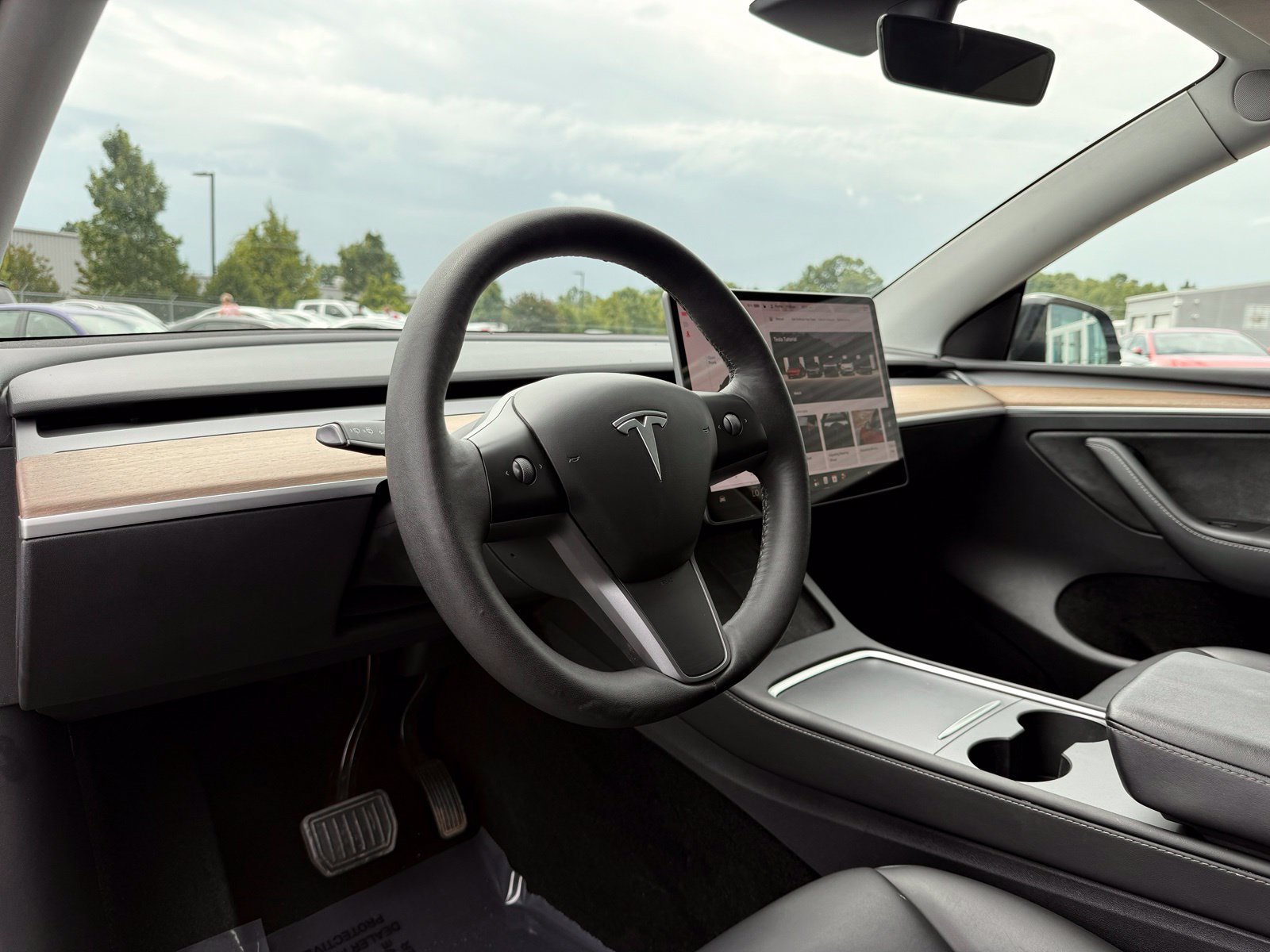 Used 2023 Tesla Model Y Long Range AWD/4WD image 15