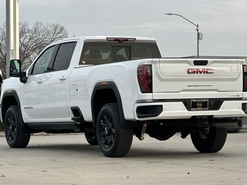 New 2026 GMC Sierra 3500 AT4 w/ AT4 Premium Plus Package image 4