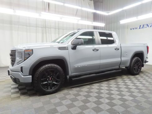 Used 2024 GMC Sierra 1500 Pro w/ Graphite Edition AWD/4WD image 7