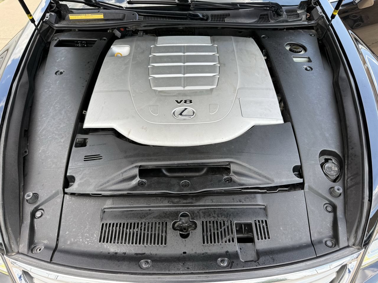 Used 2015 Lexus LS 460 AWD w/ Comfort Package image 30
