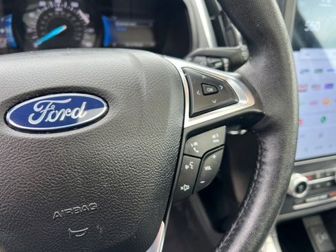 Certified 2022 Ford Edge Titanium AWD/4WD image 15