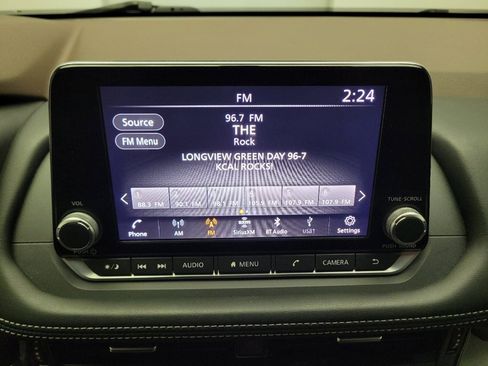 Used 2021 Nissan Rogue SV FWD image 25
