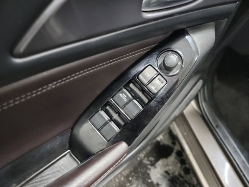 Used 2018 MAZDA MAZDA3 Grand Touring image 14