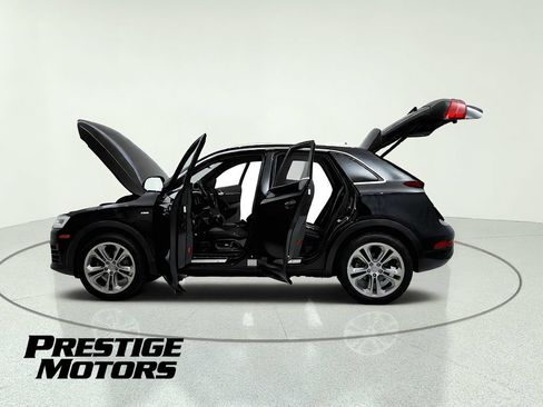 Used 2018 Audi Q3 2.0T Premium Plus w/ Premium Plus Package AWD/4WD image 11