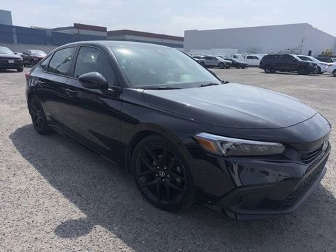 Used 2022 Honda Civic Sport image 3