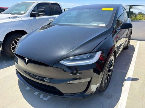 Used 2022 Tesla Model X AWD/4WD image 2