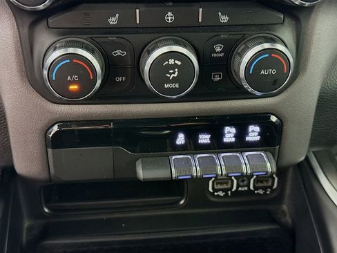 Used 2022 RAM 1500 Big Horn AWD/4WD image 16