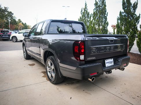 Certified 2024 Honda Ridgeline RTL image 8