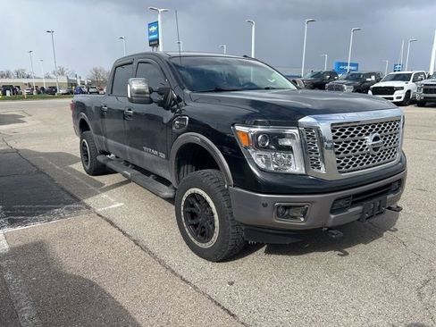 Used 2018 Nissan Titan Platinum Reserve w/ Platinum Utility Package image 3