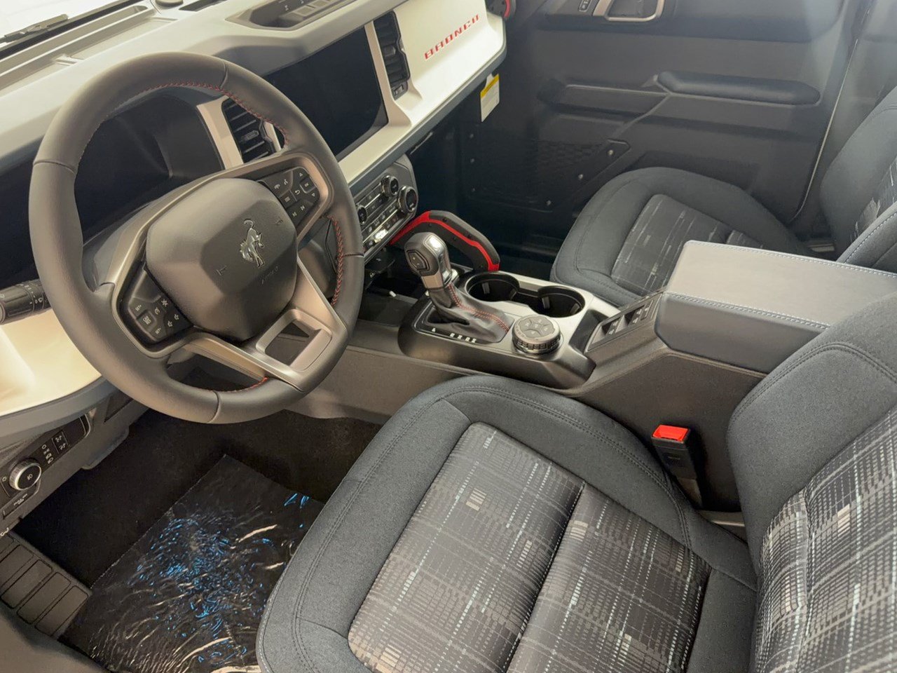 New 2026 Ford Bronco Heritage Edition AWD/4WD image 4