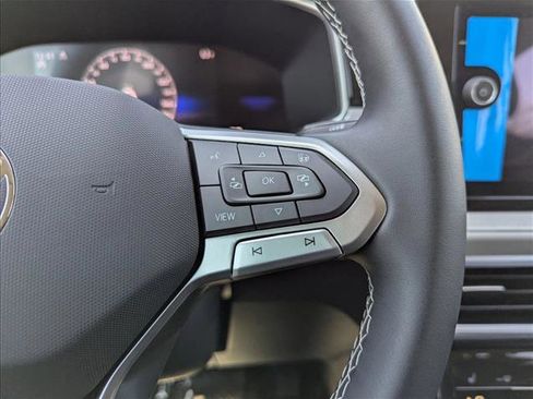 New 2026 Volkswagen Taos SE AWD/4WD image 14