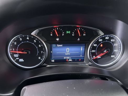 Used 2024 GMC Terrain SLE w/ Driver Convenience Package FWD image 12