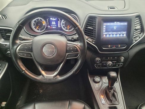 Used 2021 Jeep Cherokee Latitude Plus image 22