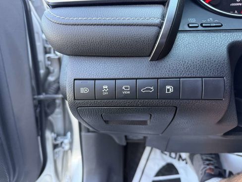 Used 2018 Toyota Camry XSE w/ Driver Assist Package image 22