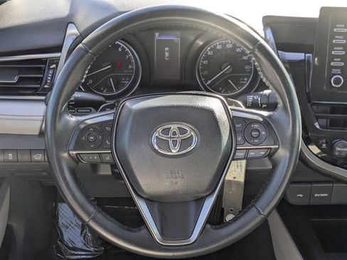 Used 2023 Toyota Camry SE image 14