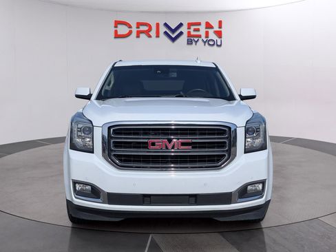 Used 2017 GMC Yukon SLT image 8