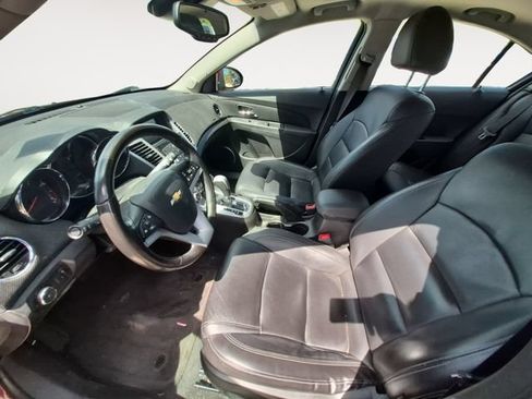 Used 2016 Chevrolet Cruze LT w/ Sun, Sound and Sport Package FWD image 9