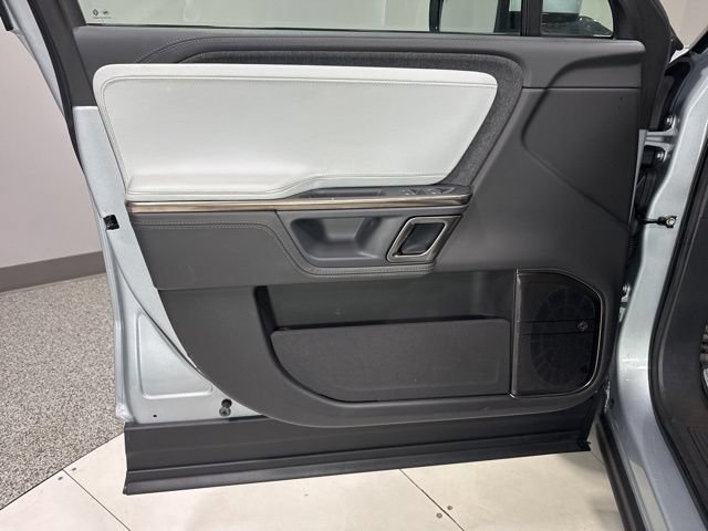 Used 2023 Rivian R1S Adventure Quad AWD/4WD image 13