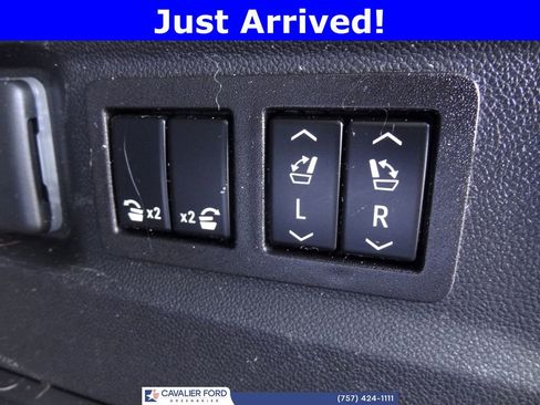 Used 2021 Chevrolet Tahoe Z71 w/ Z71 Off-Road Package image 11