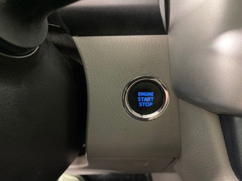 Certified 2019 Toyota Highlander Limited image 21