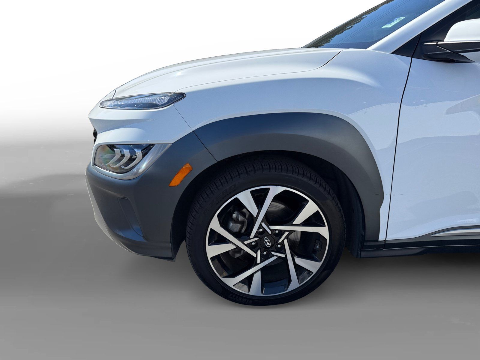 Used 2023 Hyundai Kona Limited AWD/4WD image 9