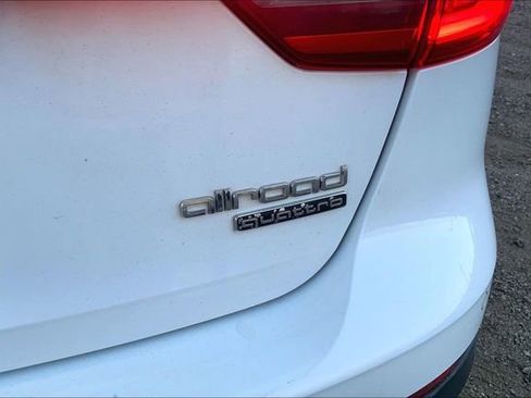 Used 2017 Audi A4 2.0T allroad Premium Plus w/ Premium Plus Package image 31