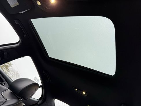 Used 2019 Genesis G70 3.3T Advanced w/ Sport Package image 39