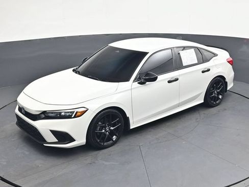 Used 2023 Honda Civic Sport image 32