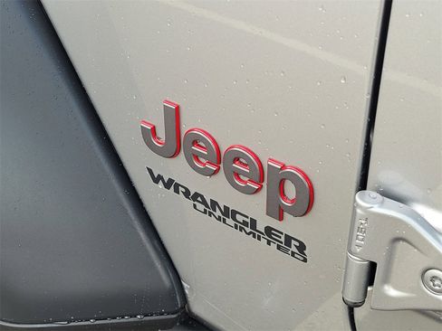 Used 2021 Jeep Wrangler Unlimited Rubicon image 7
