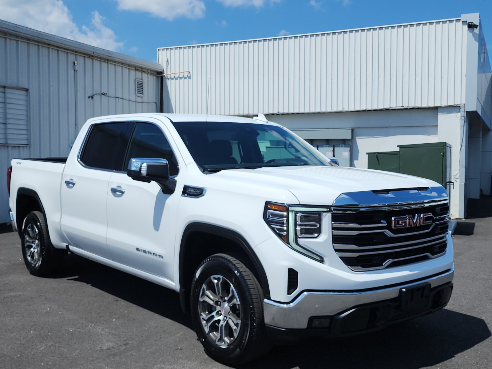 Used 2026 GMC Sierra 1500 SLT AWD/4WD image 7