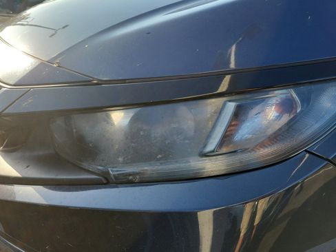 Used 2020 Honda Civic LX image 5