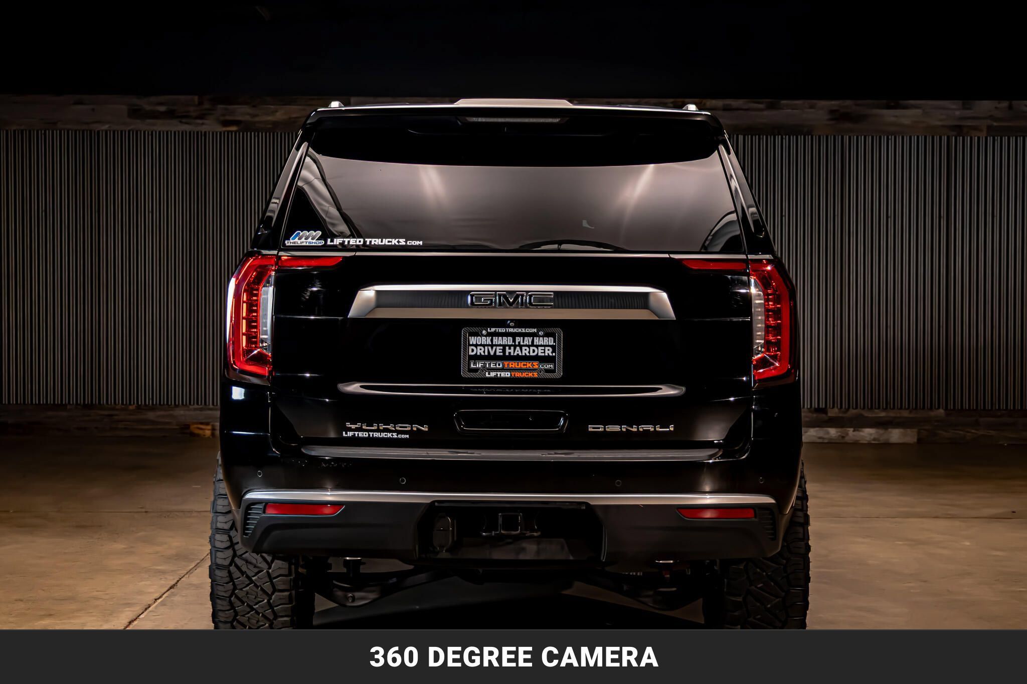 Used 2024 GMC Yukon XL Denali AWD/4WD image 8
