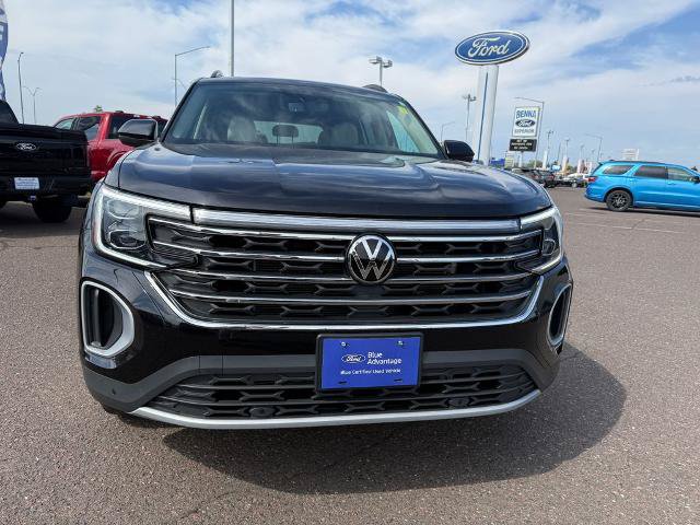Used 2025 Volkswagen Atlas SE AWD/4WD image 2