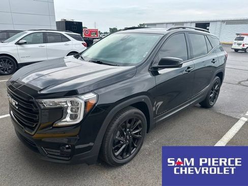 Used 2023 GMC Terrain SLT w/ Elevation Edition FWD image 1