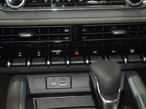 New 2026 Chevrolet Colorado ZR2 w/ Technology Package image 36